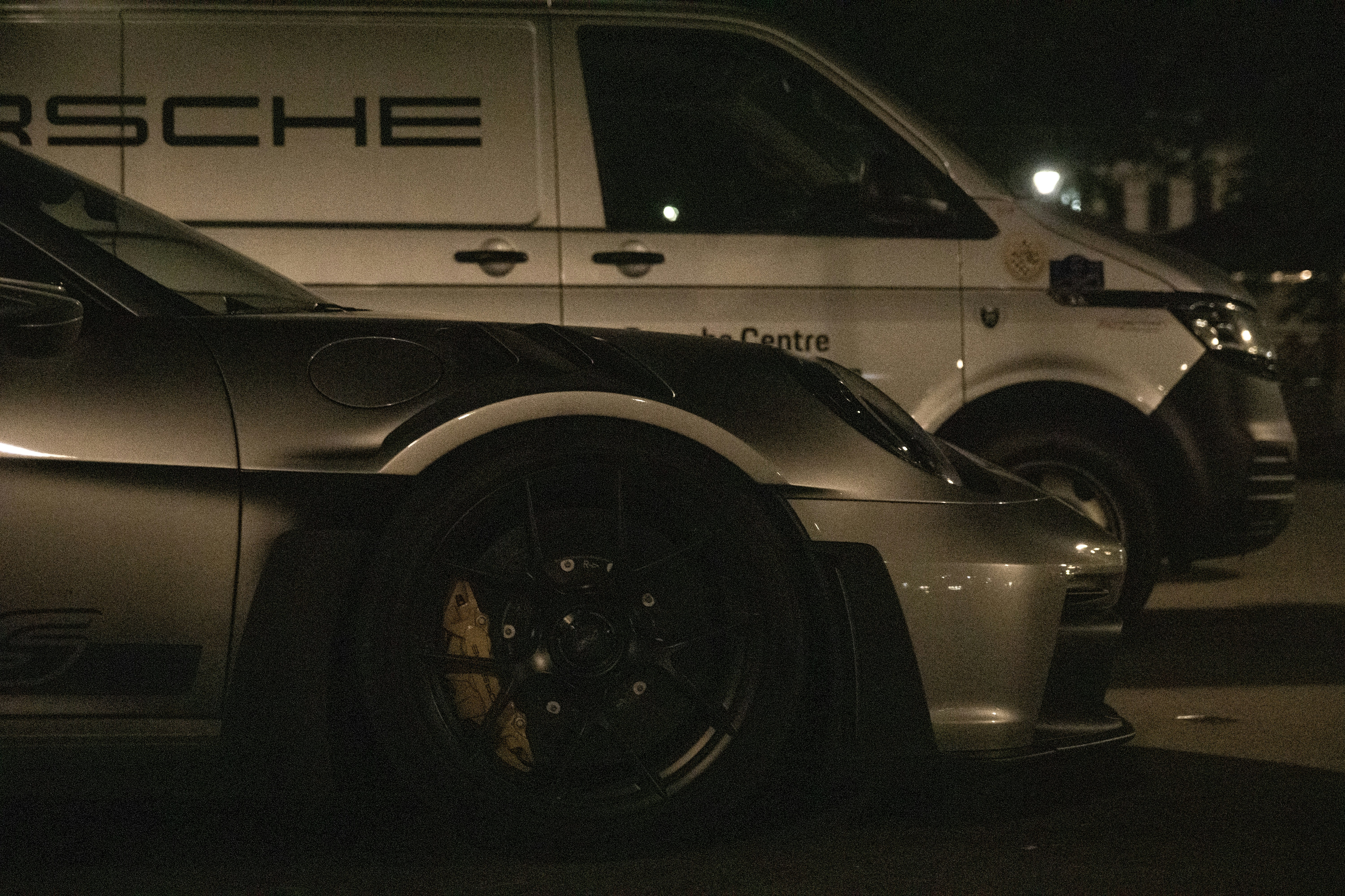 Porsche GT3 night support archive